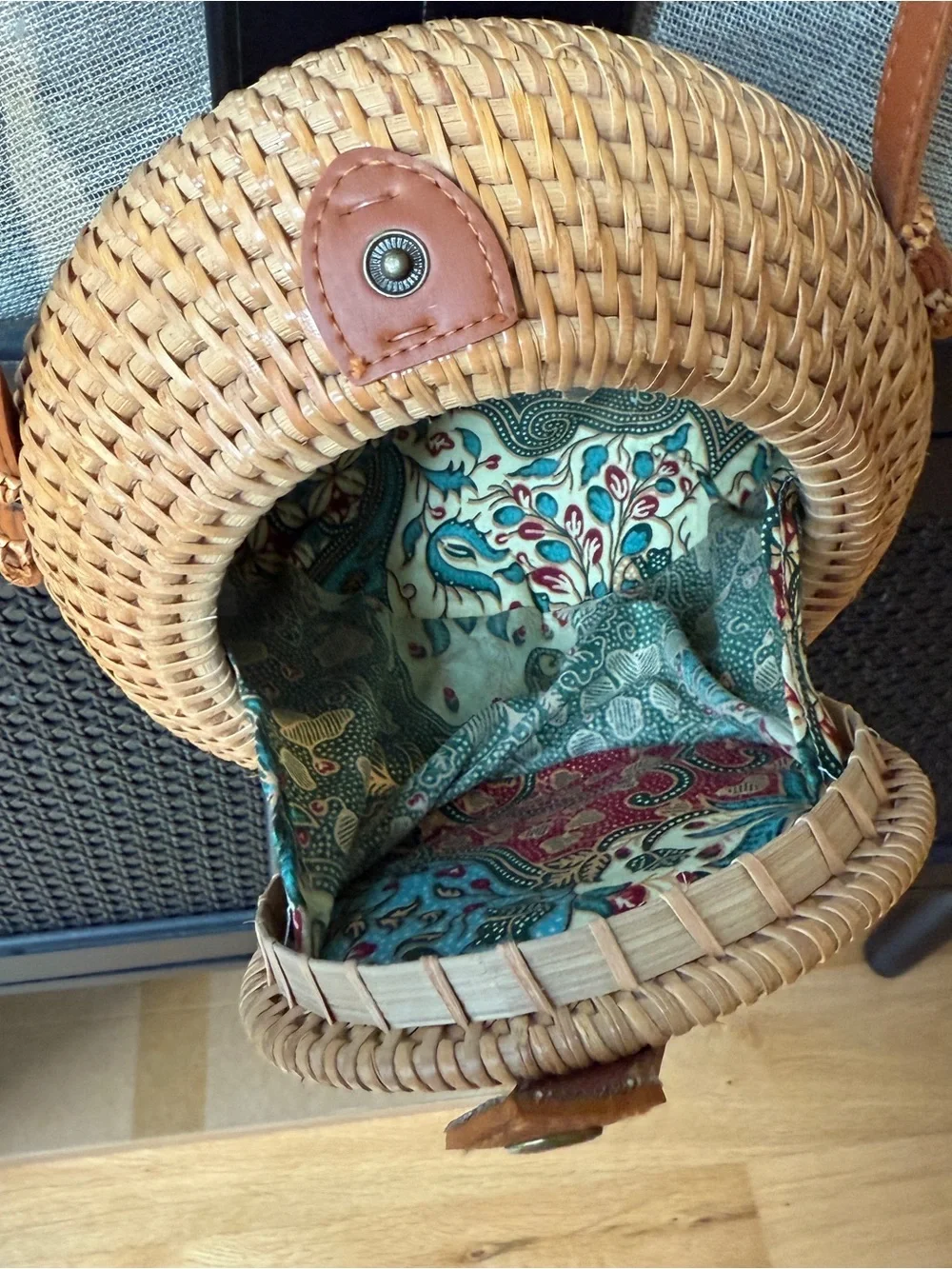 Woven Round Straw Crossbody Bag in Brown